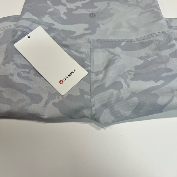 Lululemon Wunder Under HR high rise short 10” jacquard - Picture 6 of 8